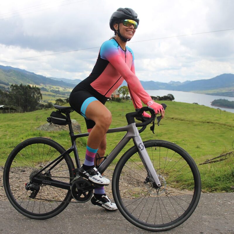Uniforme ciclismo para mujer - Image 10