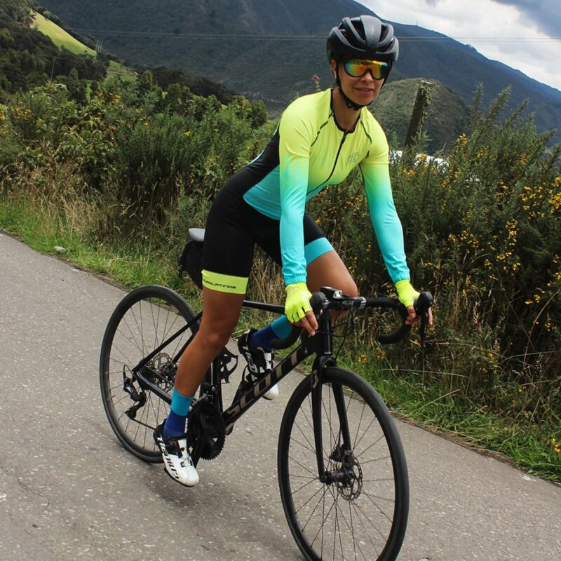 Uniforme ciclismo para mujer - Image 5